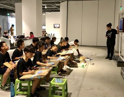 200名学生到三亚红树林艺术中心写生